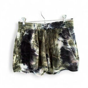 Vintage Green and black velvet tie‎ dye shorts